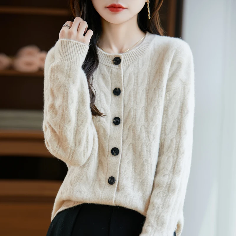 

100% Wool Thickened Round Neck Chunky Cable Knit Women's Cardigan, Warm and Stylish with High - quality Texture