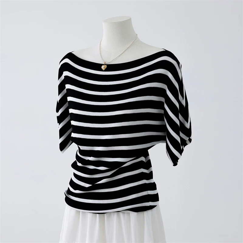 2026 Summer New Striped One Shoulder Short Sleeve Women's Fashion Korean Knitted Shirt T-shirt Top Versatile to Look Thin