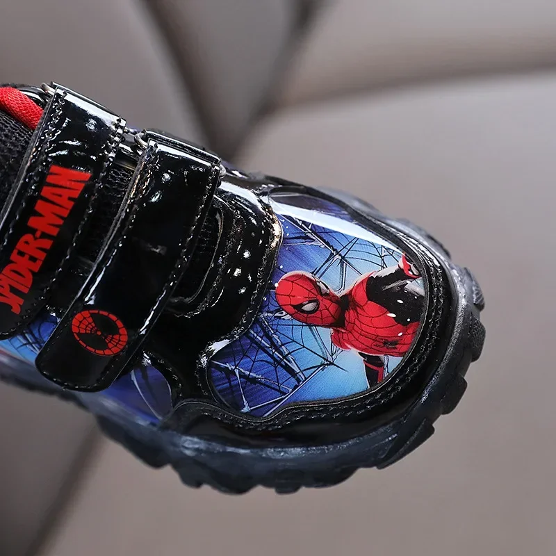 Disney Children\'s Sneakers Boys Spiderman Led Light Sport Shoes Student Shoes Hook Anti-slip Kids Outdoor Shoes Basket Shoes