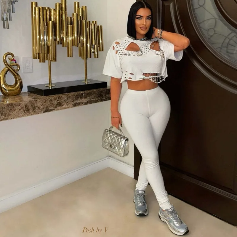 

Женская мода, однотонные заклепки, булавки, отверстия, комплект из 2 предметов, укороченный топ с короткими рукавами + брюки-карандаш, летние одинаковые костюмы, уличная одежда Y2K