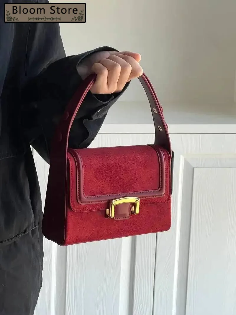 

Bloom Vintage Red Shoulder Square Bag Women Retro Autumn Veet Chic Handle Handbag Female Elegant Versatile Purse 2024 New