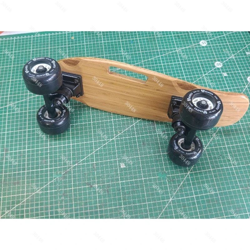 17 Inch Mini Retro Cruiser Skateboard Complete Pocket Board For Kids Adults Travel Commuter Small Plastic Deck 4 Wheels