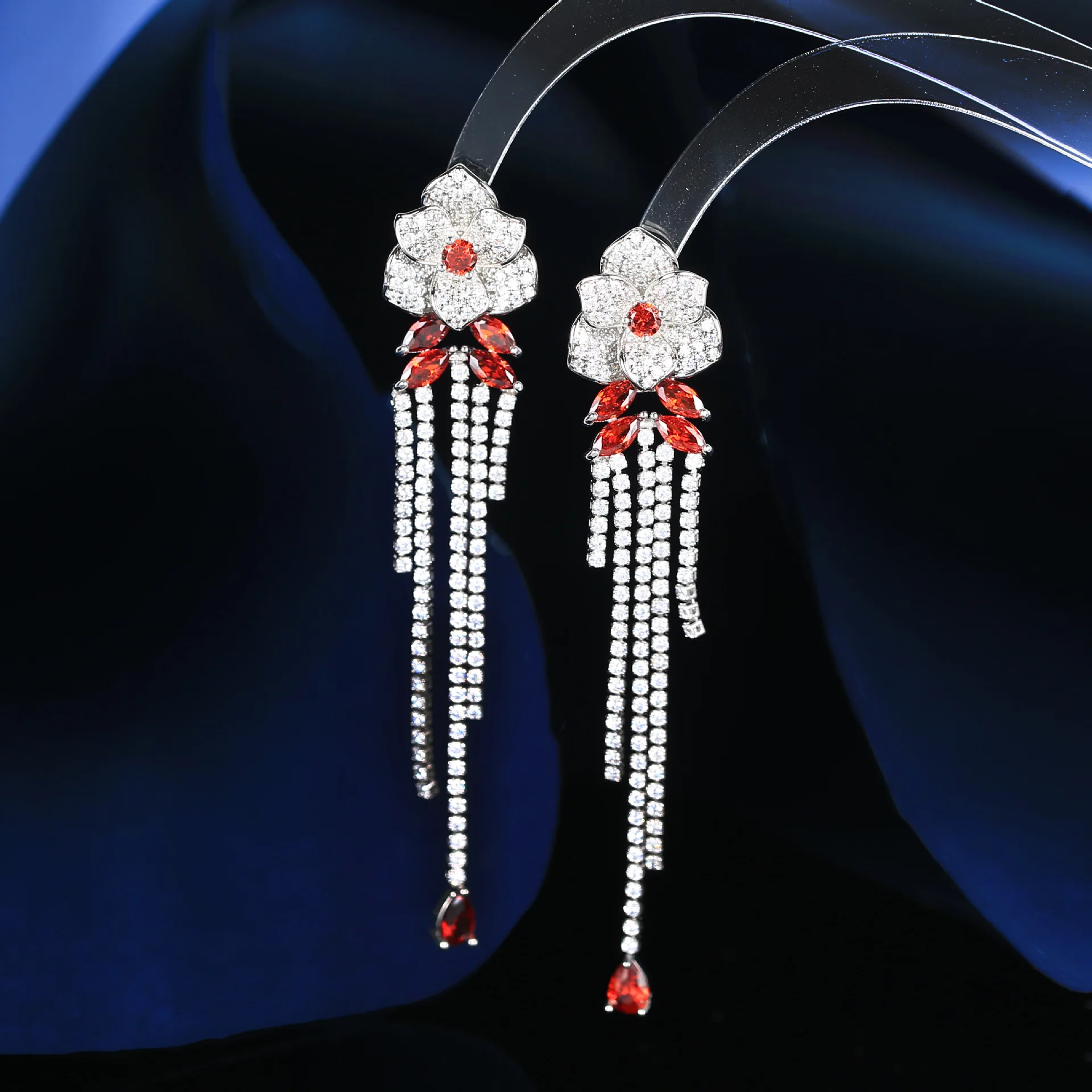 

2022 Zircon Flower Tassel Earrings for Wedding or Party