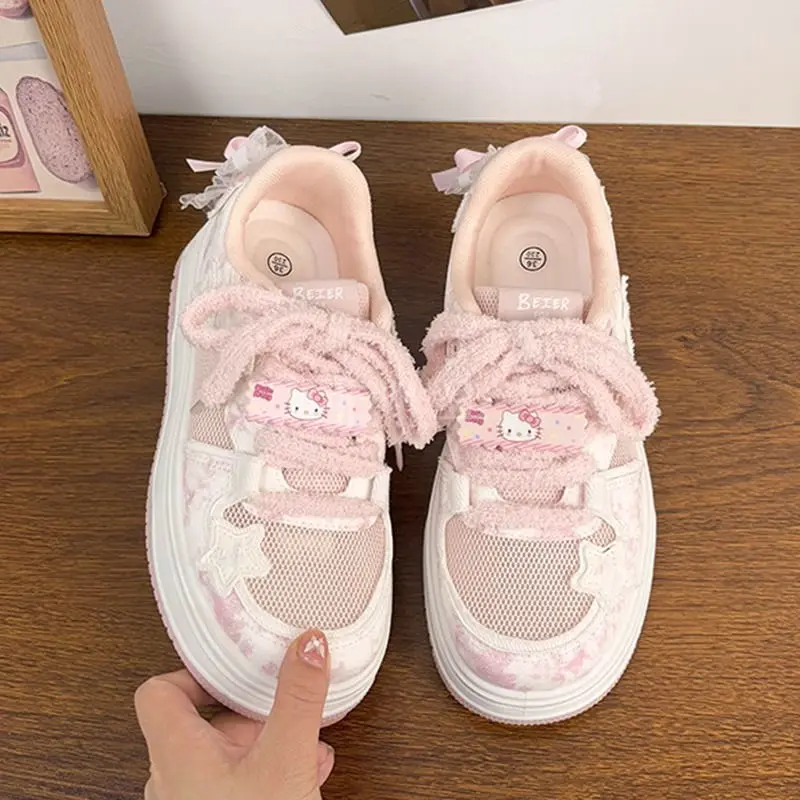 

Летние дышащие кроссовки Hello Kitty в стиле аниме Kawaii Sanrio Ins с подвеской и сеткой, милая повседневная спортивная обувь, подарки для девочек
