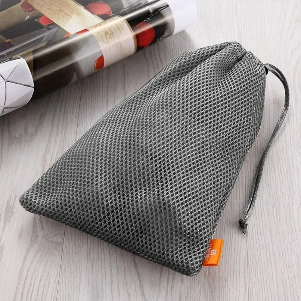 Bolsa de malla con cordón para auriculares y cables — vista 3