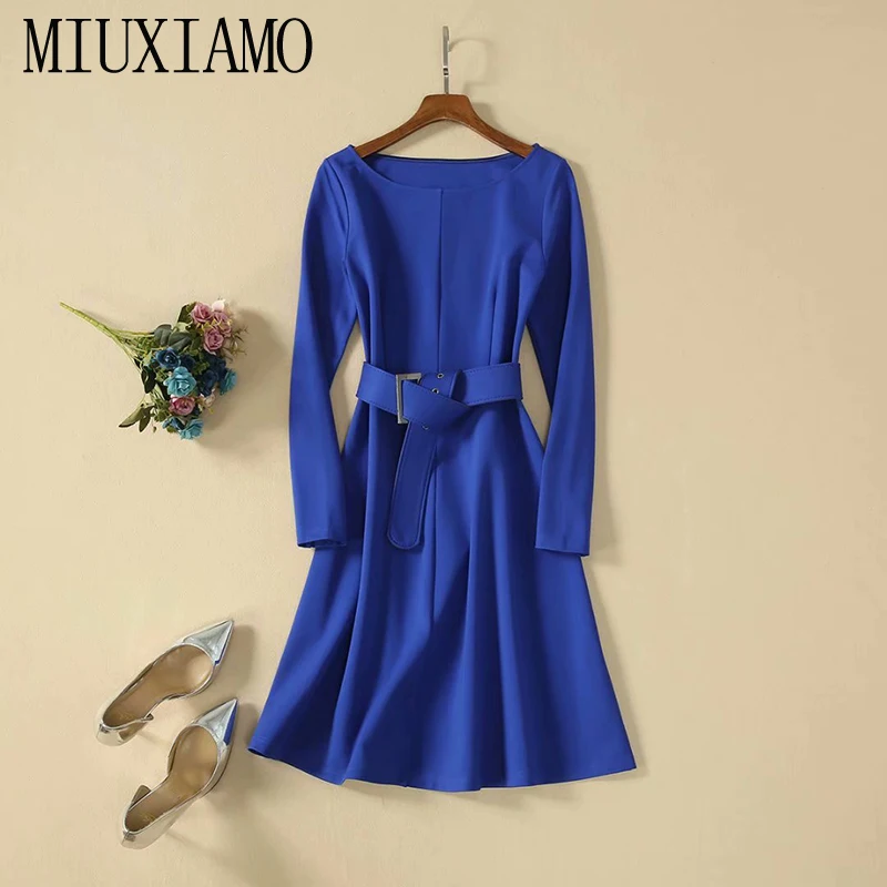 

MIUXIMAO 2022 High Quality Spring&Summer Elegant Dress Long Sleeve O-Neck Solid Belt Fashion Knee-length Dress Women Vestides