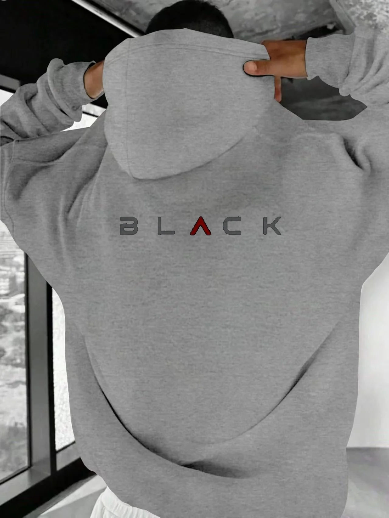 La nueva sudadera con capucha de primavera y otoño de moda y moderna de 2025 es adecuada para desplazamientos diarios informales y cómodos para hombres.