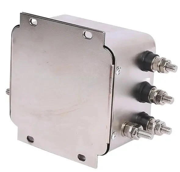 Трехфазный трех/четырехпроводной источник питания переменного тока 380 В, фильтр электромагнитных помех, сервоинвертор, защита от помех CW12B-60A-S Трехфазный трех/четырехпроводной источник питания переменного тока 380 В, фильтр электромагнитных помех, сервоинвертор, защита от помех CW12B-60A-S