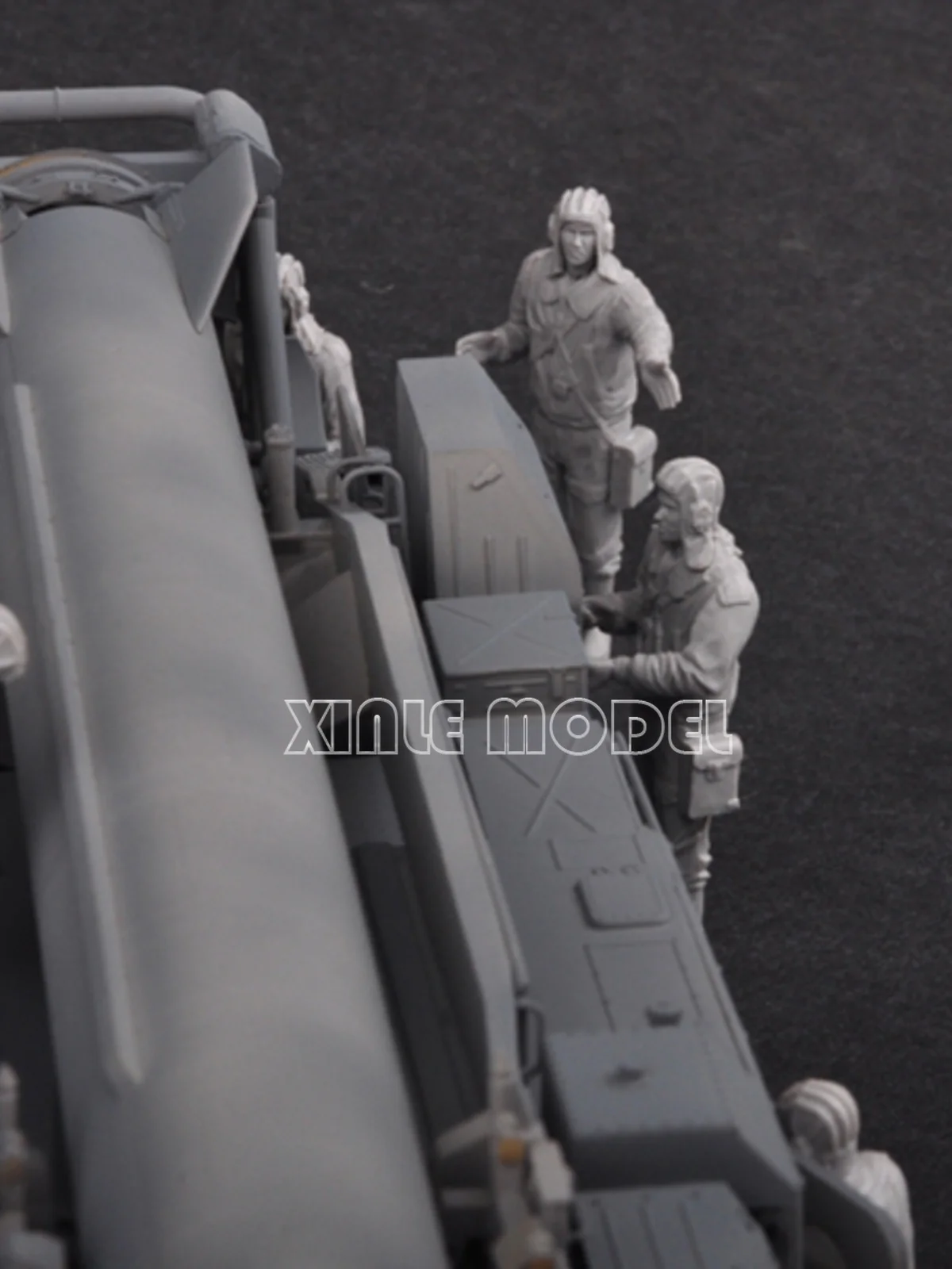 Trumpeter 00434 Soviet Soldier - Scud B Crew 1/35 Assembled Model Kit