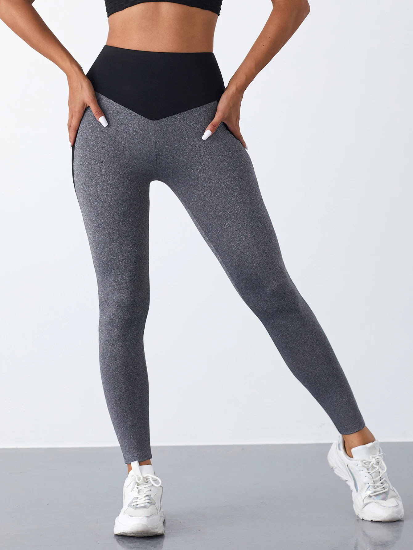 

Women's color-blocking and patchwork sports yoga leggings, high-waisted, hip-lifting stretch tight nine-inch pants