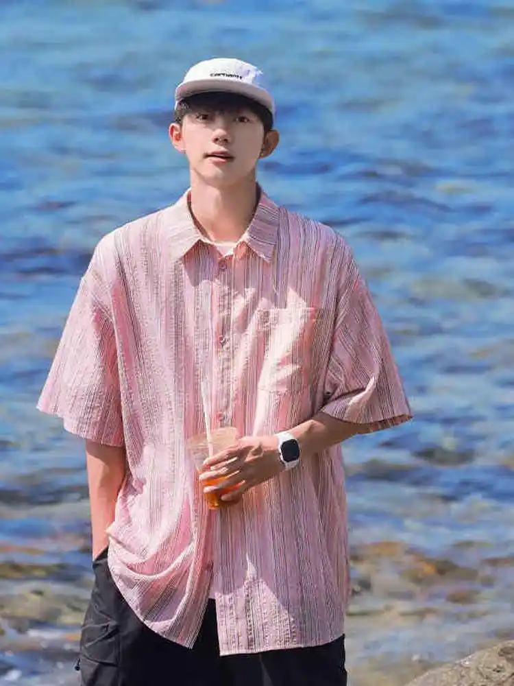 

Мужская летняя футболка в стиле ретро с полосками, повседневная, свободного кроя, с отложным воротником и рукавами с заниженной линией плеча...