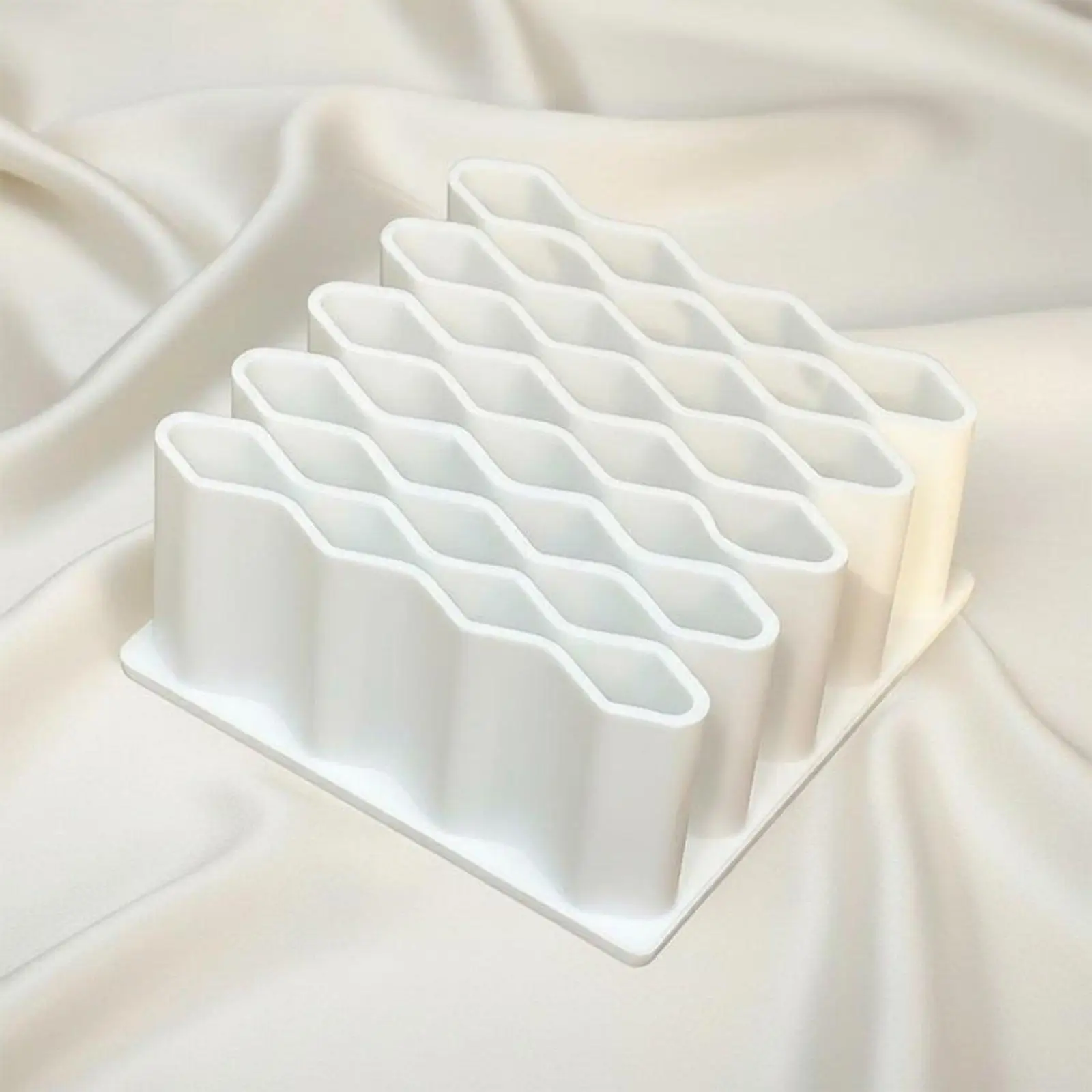 Desktop Organizer Compact Tube Storage Rack Undulating Grip Cosmetic and Balm Holder Sturdy TPR for Cabinet Vanity and Bedside