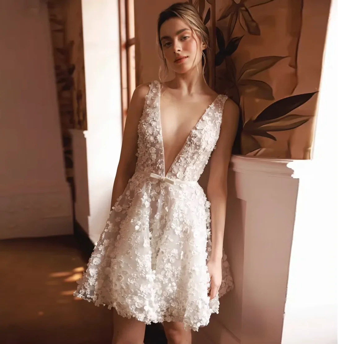 Sexy Deep V Neck Short Wedding Dresses Amazing Lace 3D Floral Bride Gown Sleeveless Backless A Line Vestido De Novia Engagement