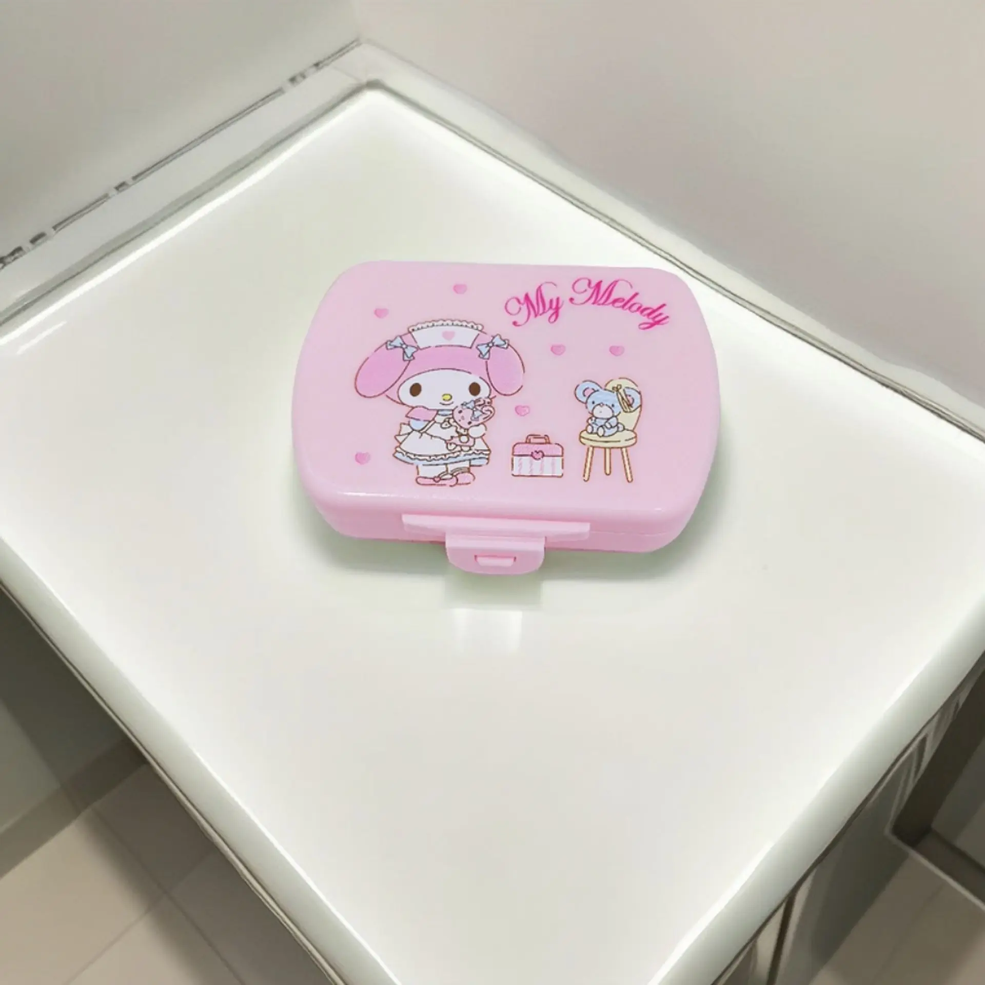 Śliczny Sanrio Cartoon Kurlomi Cinnamoroll Melody Kt sześciokomorowy Mini przenośny Tablet pojemnik na żywność zabawka dla dzieci prezent dla dziewczynki