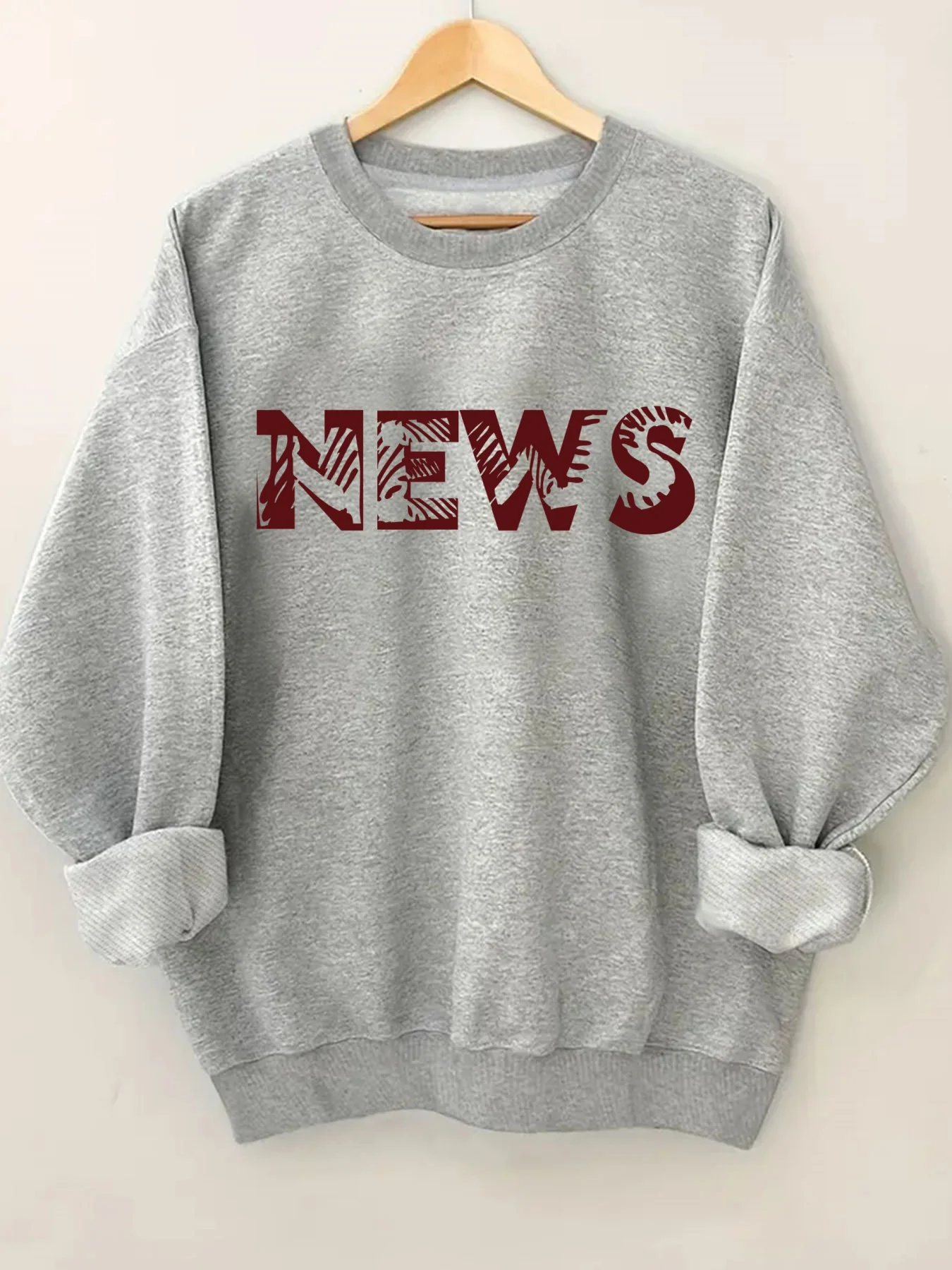 

Модный свитшот с принтом в виде букв и круглым вырезом для женщин, стильная повседневная уличная одежда