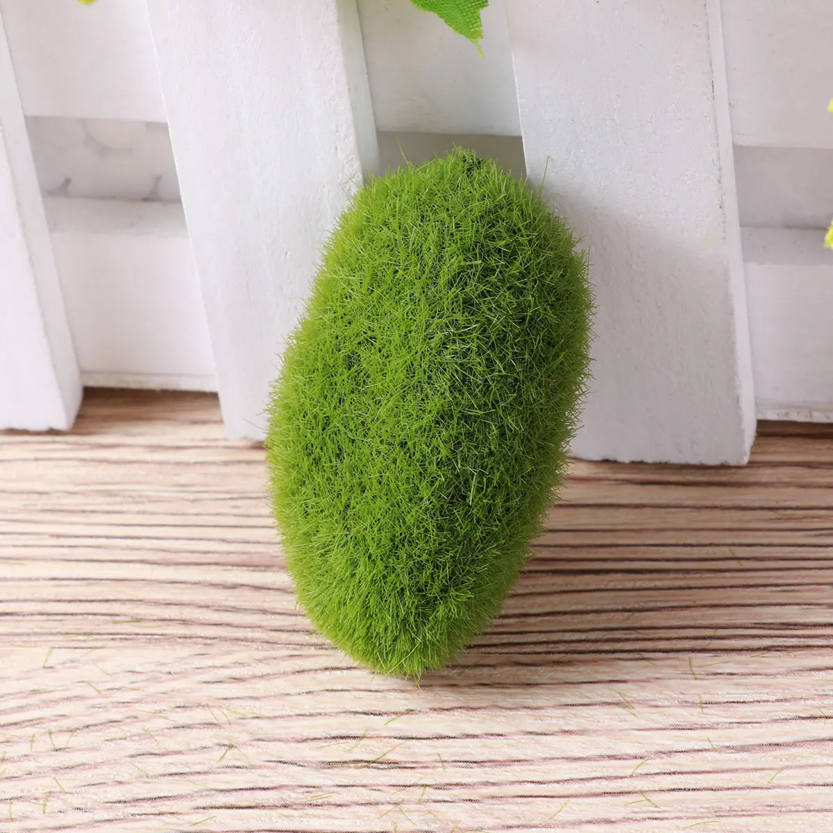 

Artificial Moss Rocks Green Moss Cover Stones Varying Sizes For Fairy Garden Terrariums Floral Design Vase Fillers
