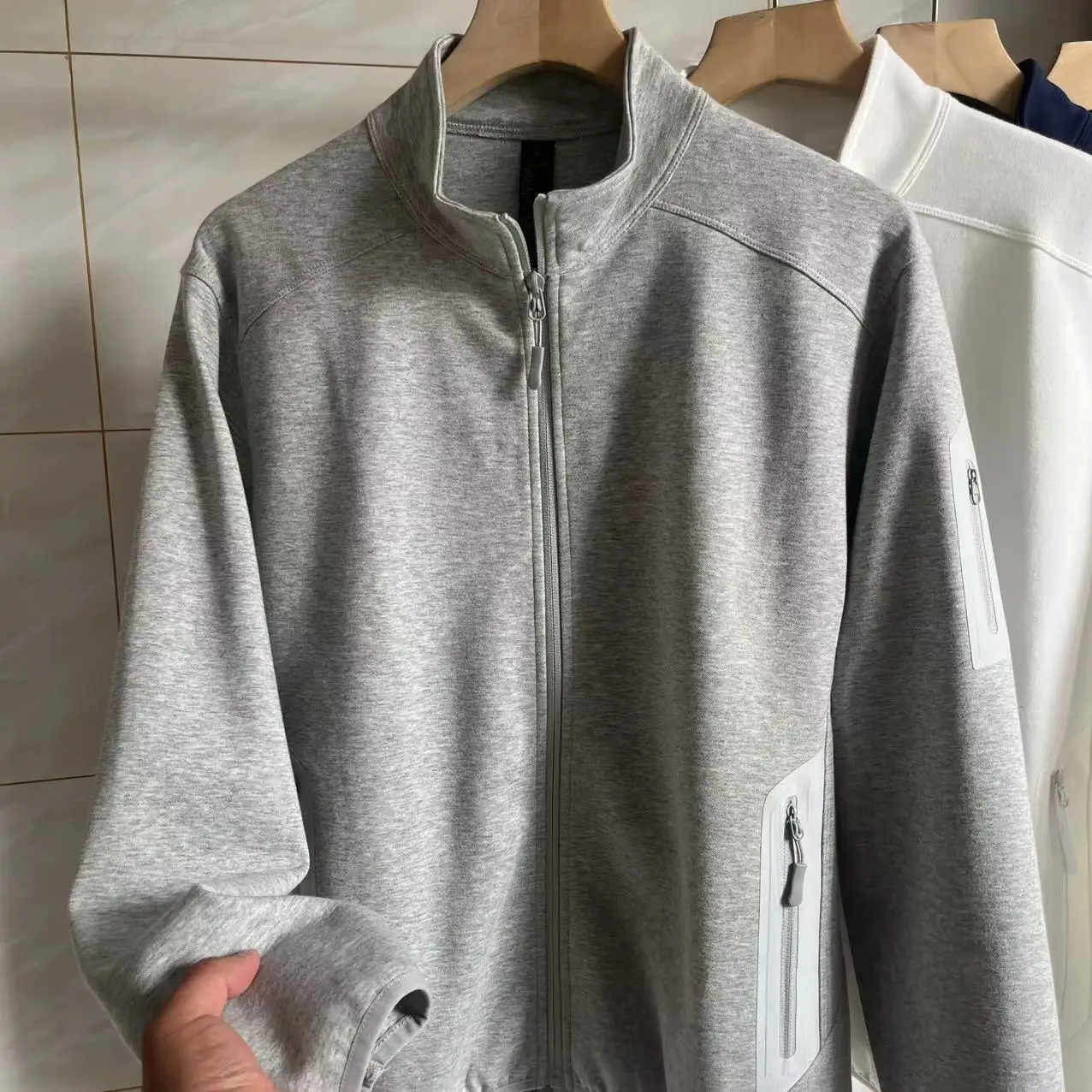 

Осенний спорт на открытом воздухе, повседневное тюре с воротником-стойкой, модная пара серии, тема птиц, подходит для подставки из полиэфирного волокна