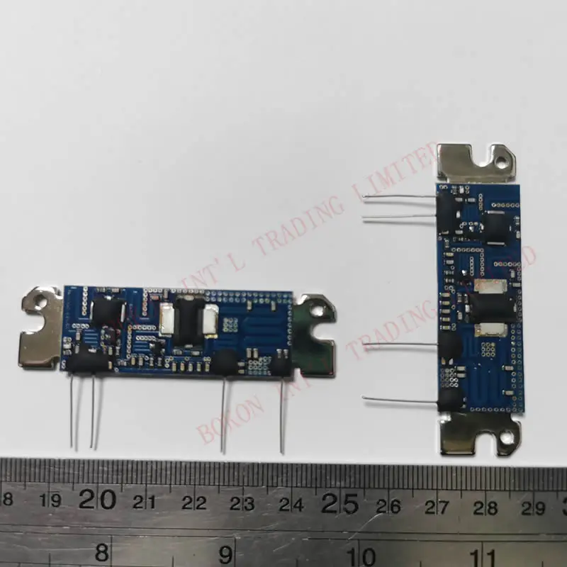 135-175 MHz 30 W / 60 W 12,5 V / 24 V RD60W1317F Per RADIO MOBILE Modulo amplificatore MOSFET RF da 135 a 175 Mhz Riferimento incrociato RA60H1317M