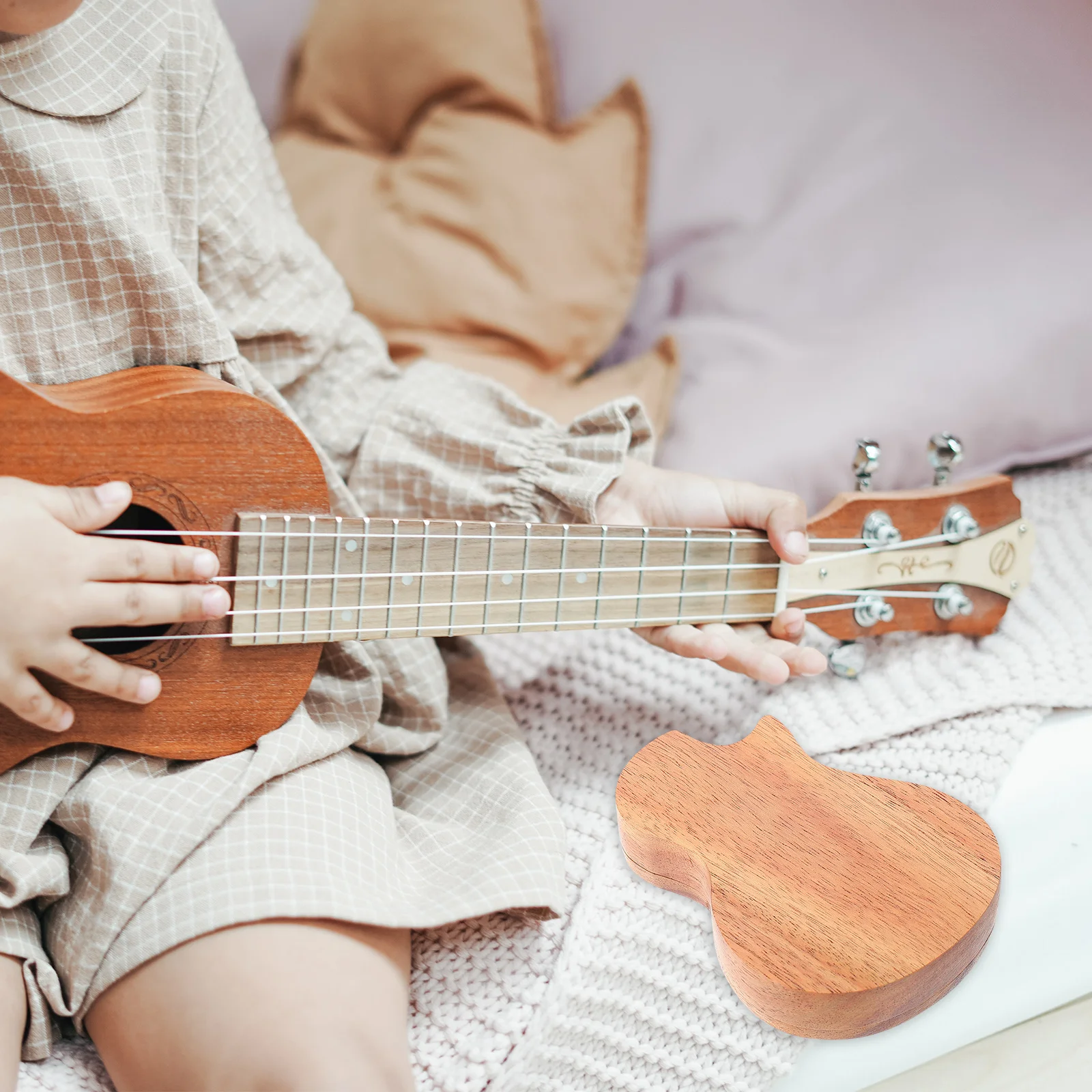 

1Pcs Guitar Wooden Storage Holder for Guitarist Music Lovers Gifts Wide Applicable Pick Organizer Case for All Guitar