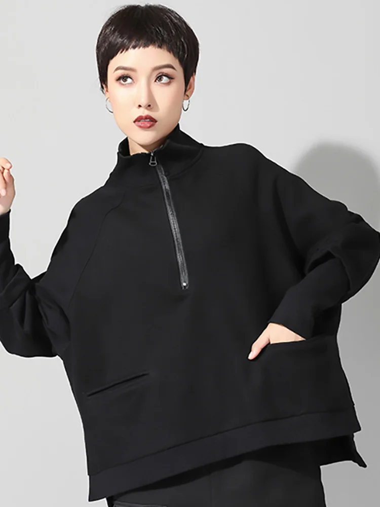 [EAM] Loose Fit Black Irregular Sweatshirt New Turtleneck Long Sleeve Women Big Size Fashion Tide Spring Autumn 2024 JQ021