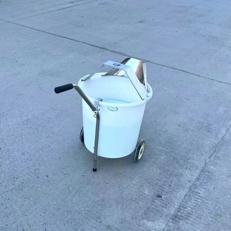 Cement self-leveling mixing bucket, efficient and convenient portable, plastic floor construction