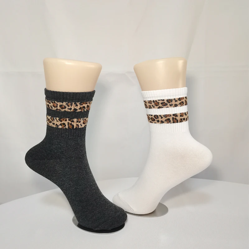 Spotted Leopard Print Women Socks Japanese Style Autuma Spring  Summer Fashion Novelty Animal Pattern  Mid-Tube  Socks For Girls