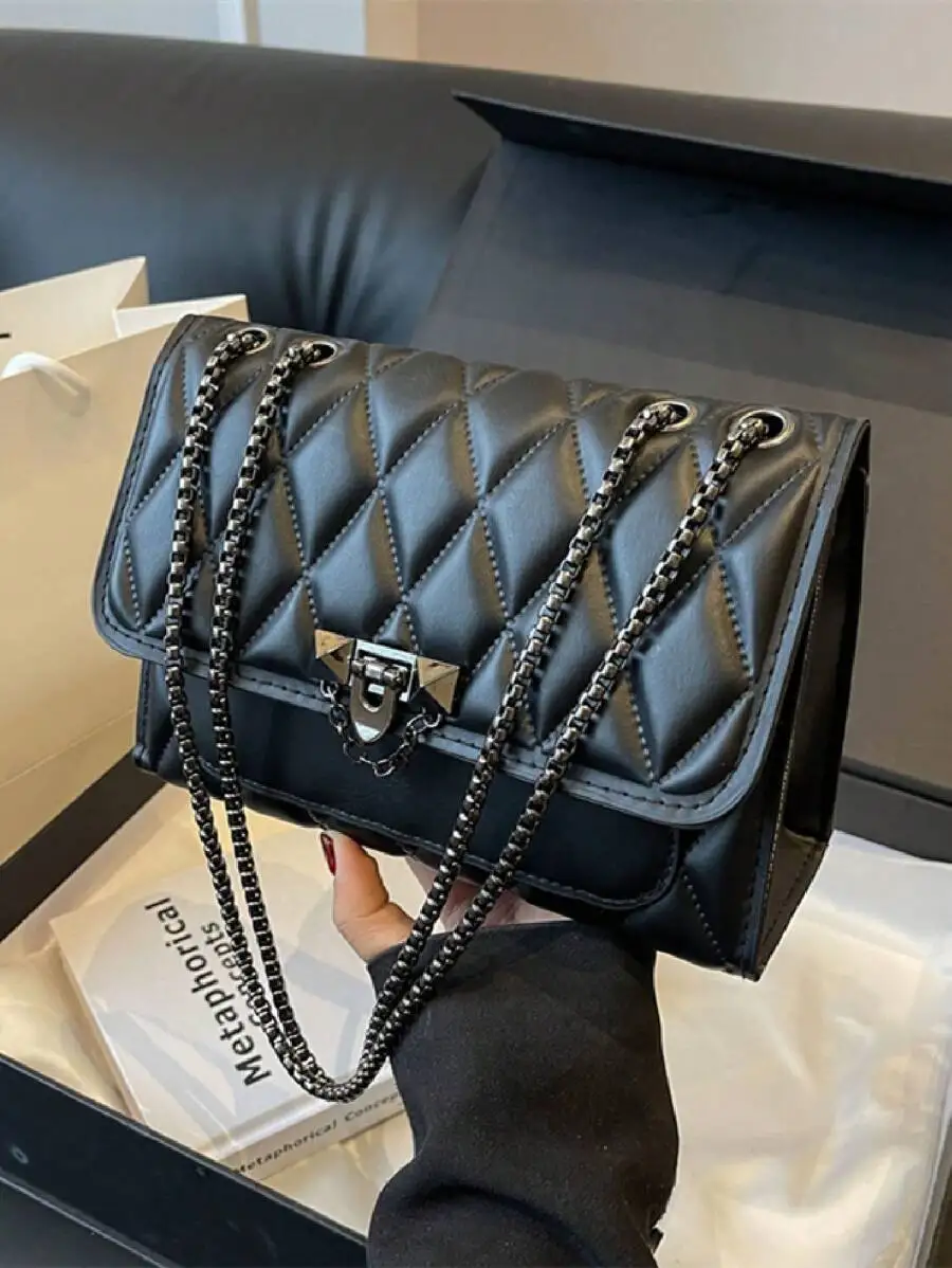 

Minimalist Diamond Indentation Square Bag, Metal Chain Shoulder Bag with Lock Flap, Ideal for Women Daily Casual Wear