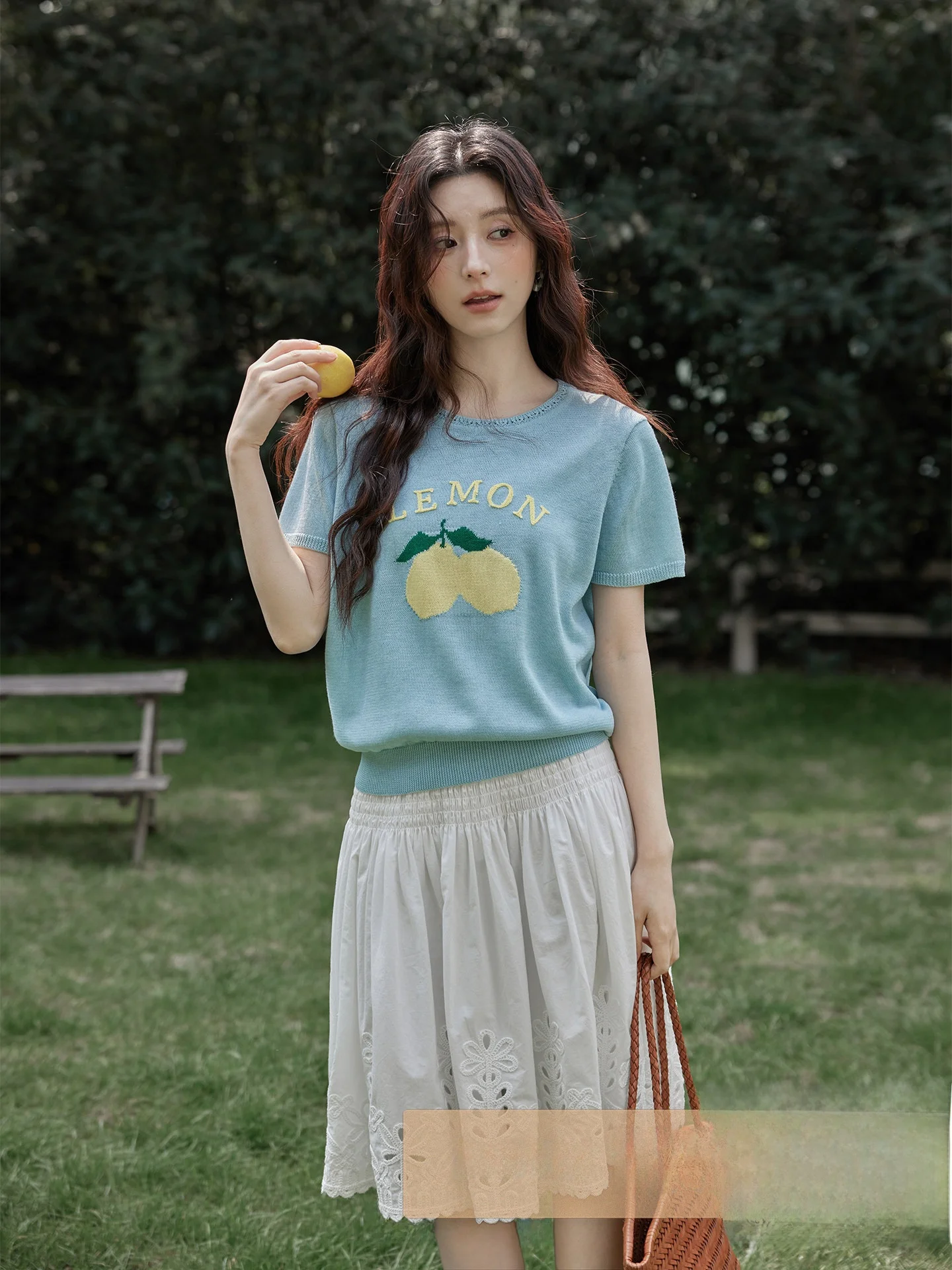 

Женская вязаная футболка Ximen 2026: Новинка Весна-Лето, корейский стиль, уникальный принт с фруктами, синяя, с круглым вырезом, короткий рукав