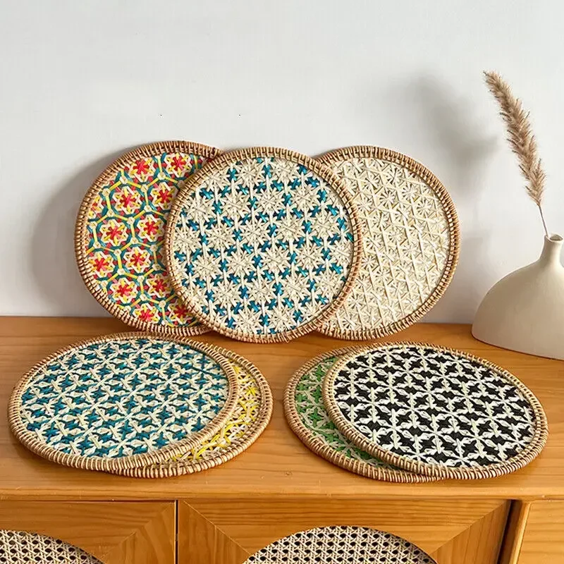Nordic Rattan Round Placemat Bohemian Handwoven Place Mat Bowl Plate Cup Insulation Pad Coasters Living Room Table Decoration