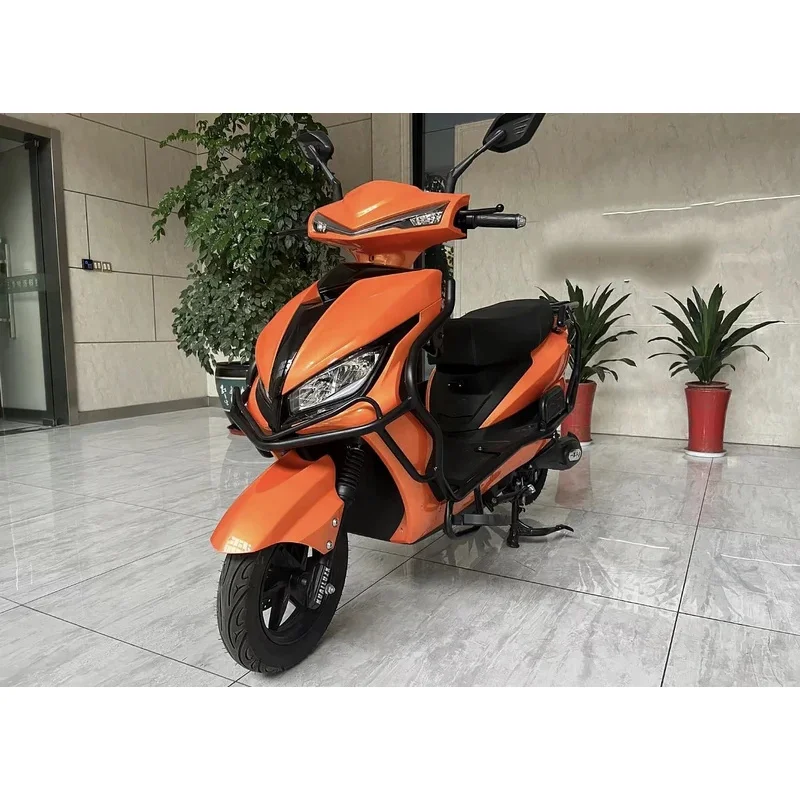 2000W Rechargeable Motorcycle High Speed Adults Motorcycle Bike Motorcycle Scooter Motorbike Ev