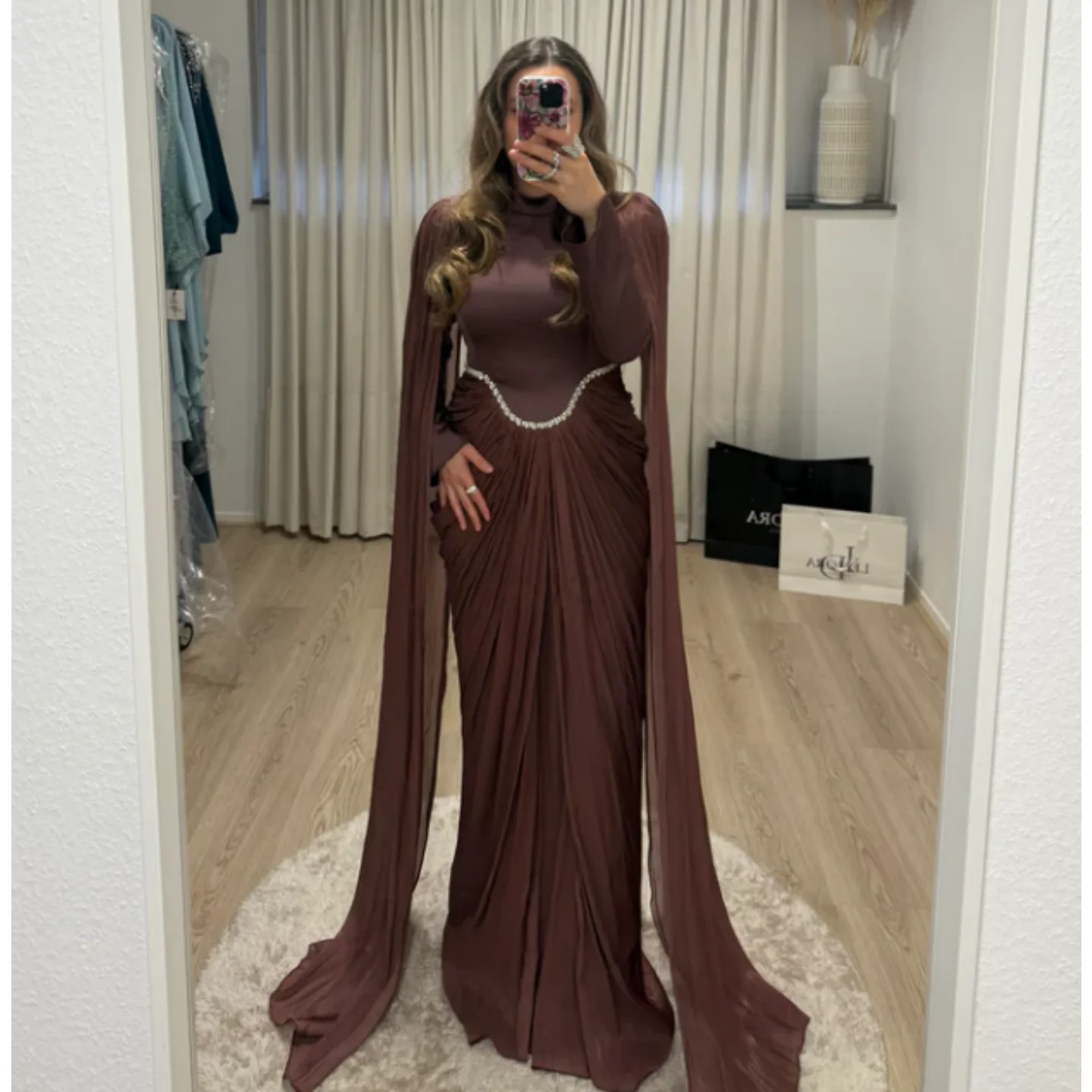 

Brown Prom Dresses Long Sleeves Floor Length Beaded Saudi Arabia Evening Dress Formal Birthday Dress vestidos de gala Customized
