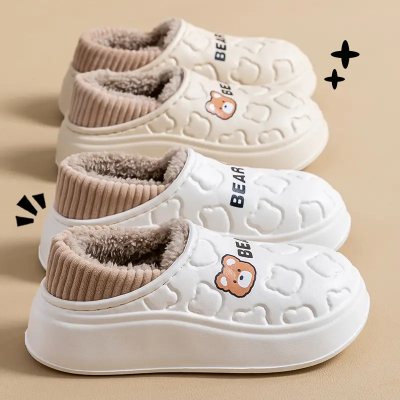 Chinelos de algodão impermeáveis para mulheres no inverno, novo estilo para uso ao ar livre, saco de isolamento doméstico antiderrapante e sapato de algodão de casal