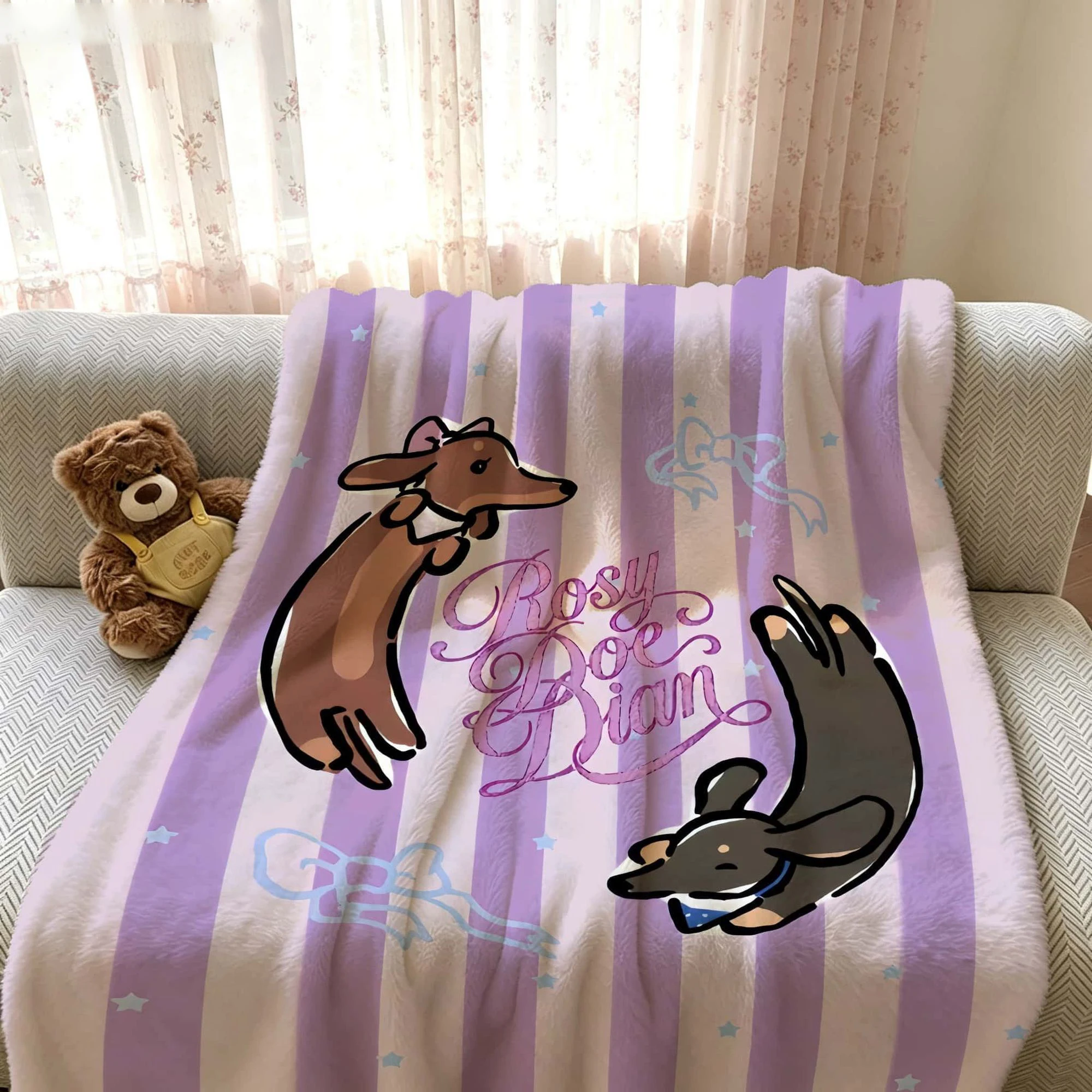 RDD Dachshund Cartoon Print Fleece Throw Blanket, Korean Style Cute Small Nap Blanket for Dorm Bedroom Sofa, Soft Lightweight De