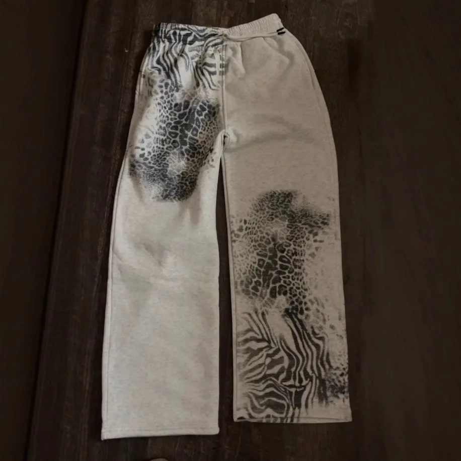 Nuevos pantalones informales con estampado de camuflaje retro americano, ropa de mujer recta de pierna ancha con bolsillos sueltos para otoño e invierno