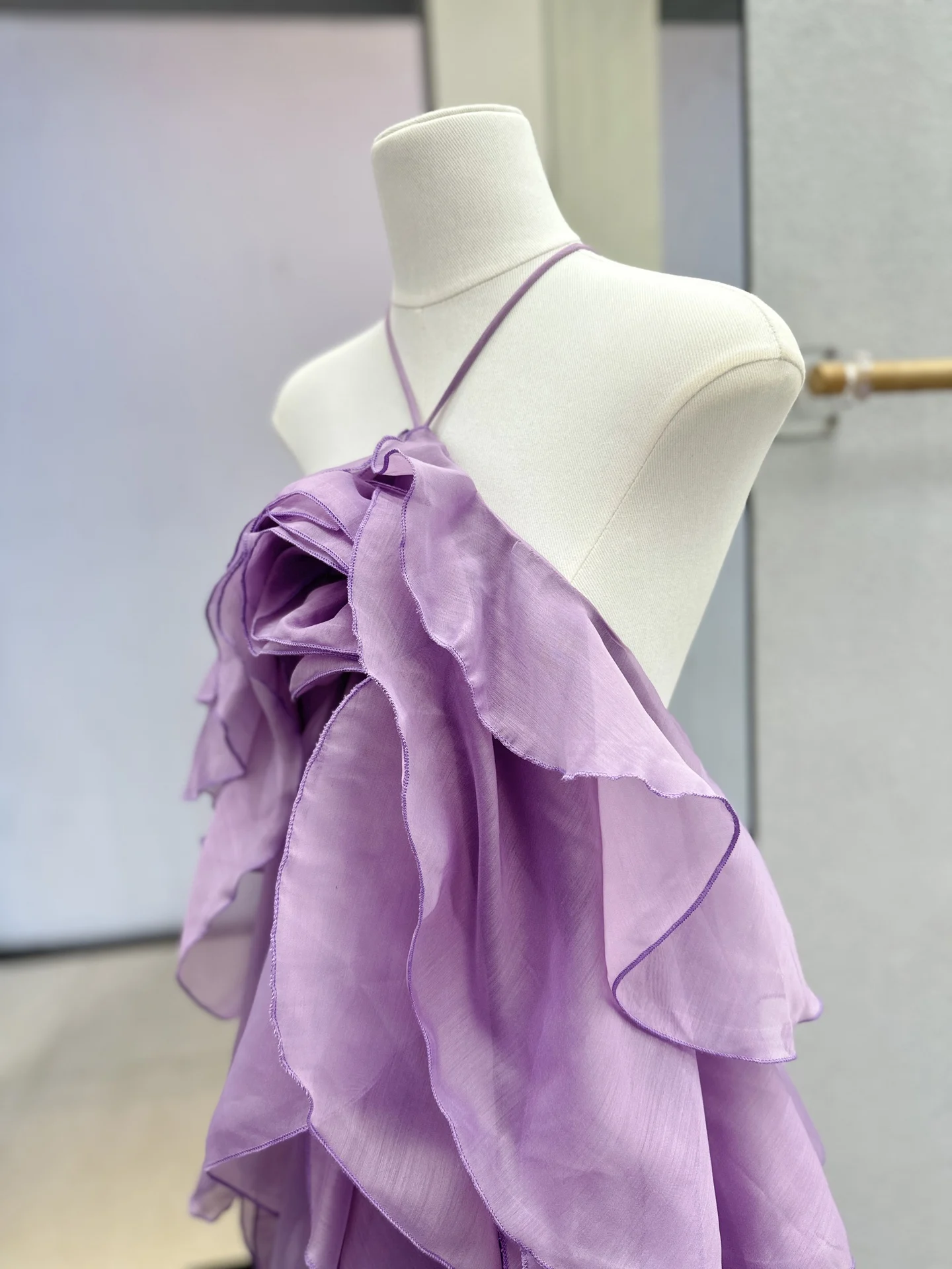 Feminino roxo em camadas maxi vestido 3d flor decoração halter pescoço sem mangas elegante senhoras robe