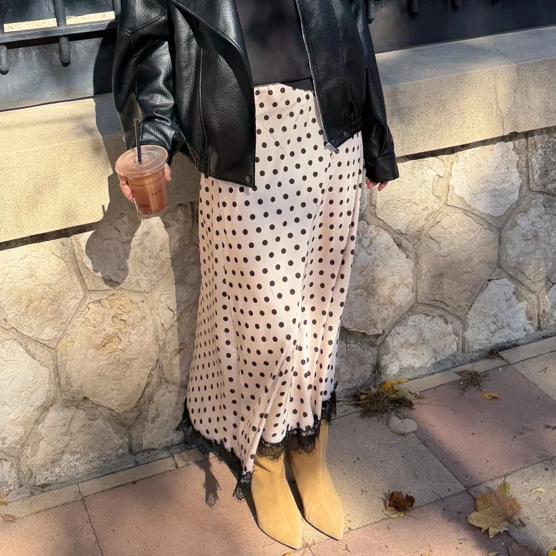 Damen Polka Dot Seidensatin Halbschlupf Lange Röcke Spitzenbesatz Maxirock Vintage Eleganter seidiger fließender A-Linien-Midirock