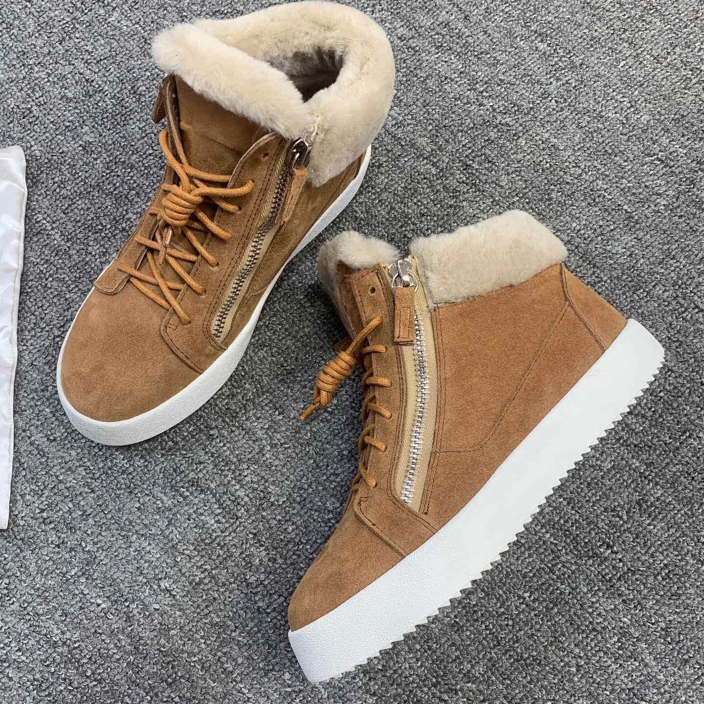 

Top Hight Quality Casual Sneakers For Men and Women Real Leather Brand Designer Unisex Tennis Shoes GZ Zipper Loafer Shoes G121