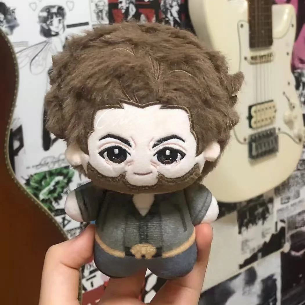 10 سم ‌ دمية محشوة على شكل شخص - مراجعة Anime Merchandise Figure وسعره