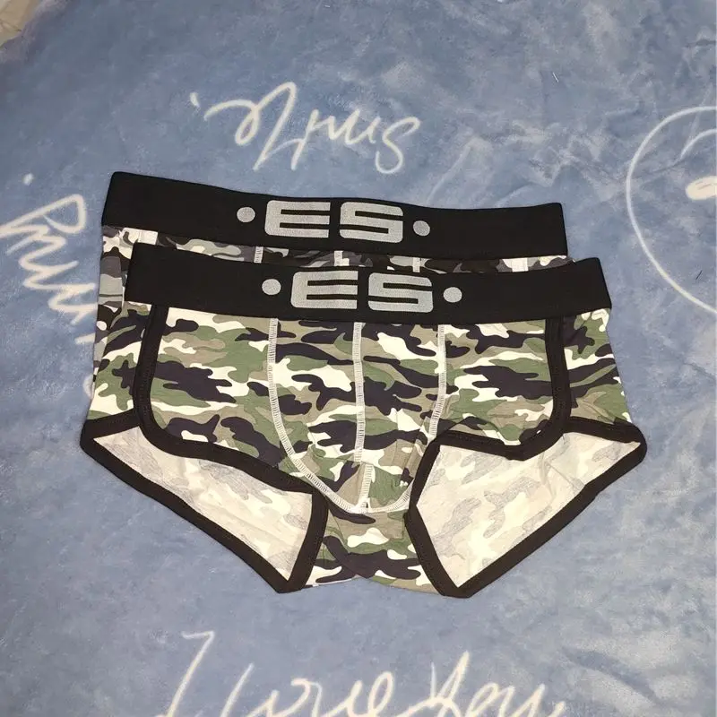 Cotton men underwear camouflage cotton high-end wide-brimmed comfortable breathable fashion tide hip boxer in the low waist.