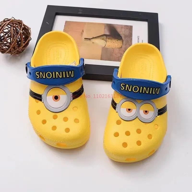 Children\'S Croc Shoes Minions Boys And Girls Beach Shoes Slippers Sandals Non-Slip Breathable Wear-Resistant Toe-Toe Slippers