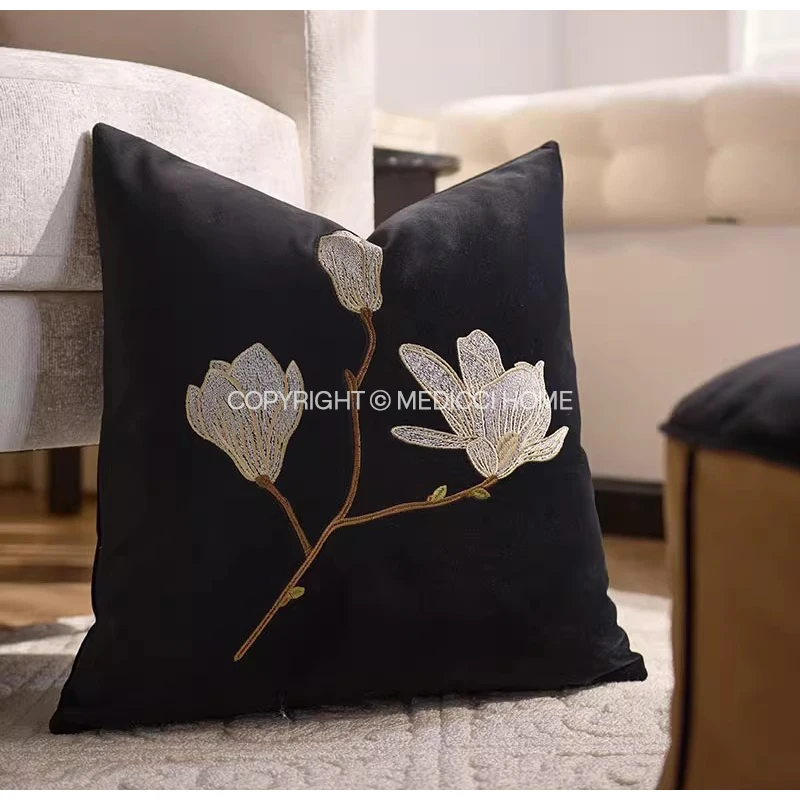 Medicci Home White Magnolia Floral Embroidery Throw Pillow Cover French Fashion Retro Velvet Cushion Case 45x45cm Ready For Ship