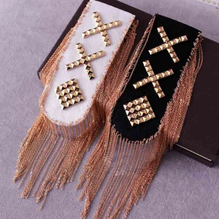 Charretera clásica hecha a mano con borlas de Metal, joyería con borlas, broche grande para hombro, charreteras con picos, accesorios para Blazer