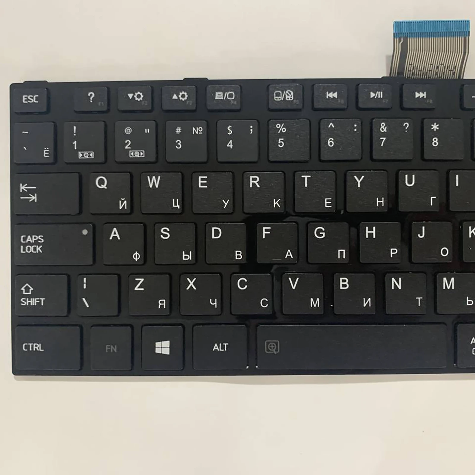 

Клавиатура для ноутбуков Toshiba Satellite C850, C850D, C855, C855D, L850, L850D, L855, L855D (русская раскладка)