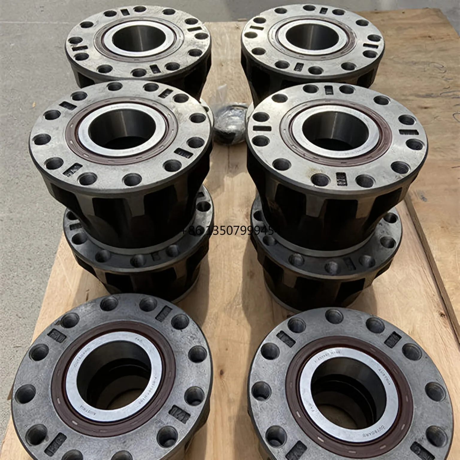 

3001-01711Wheel Hub With Bearing Unit Used for Youtong Bus