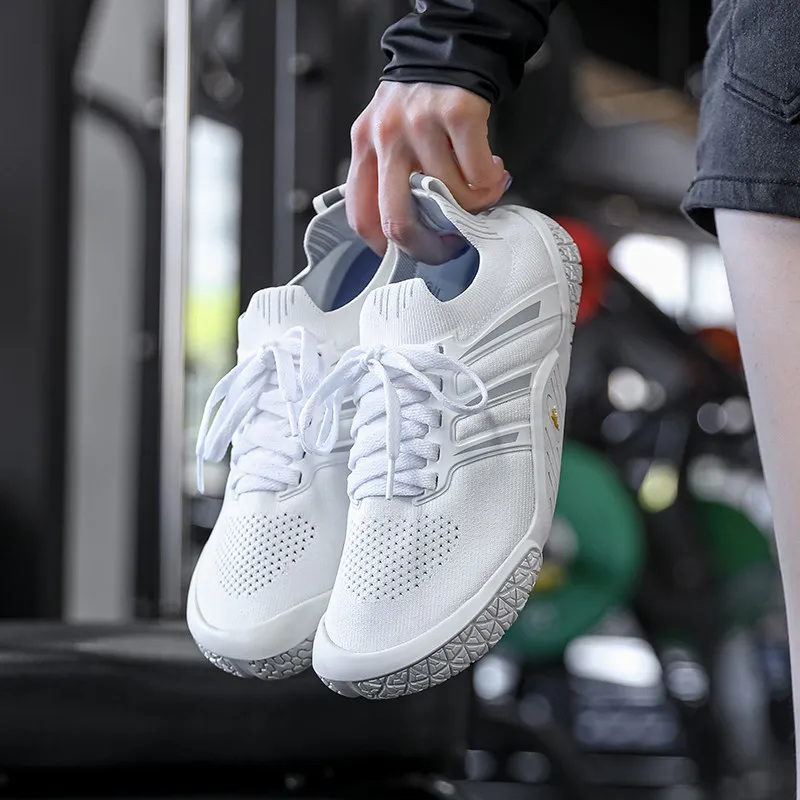 

2026 New Arrival Hot Seller: Lightweight Professional Anti-Slip Durable High-Quality Weightlifting Training Shoes Excellent