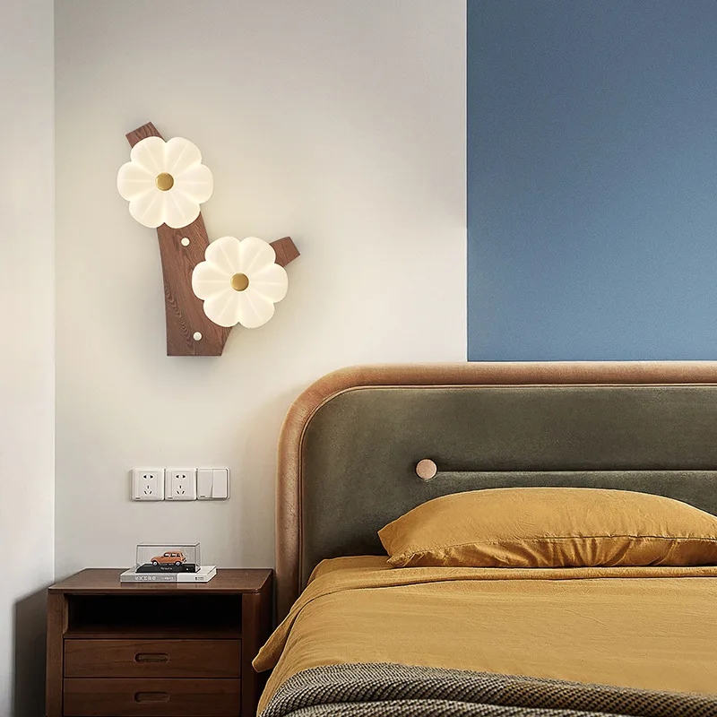 Cream Style Creative Flower Ceiling Light, Simple and Modern Bedroom Headboard Living Room Hallway Wall Light