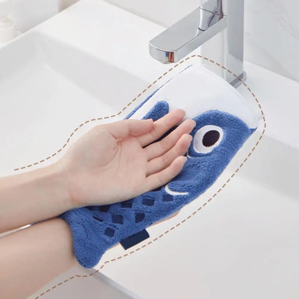 Hand Towel with Lanyard Microfiber Cartoon Fish Shape Quick Dry Absorbent Reduce Water Stains Reusable Hanging Towel