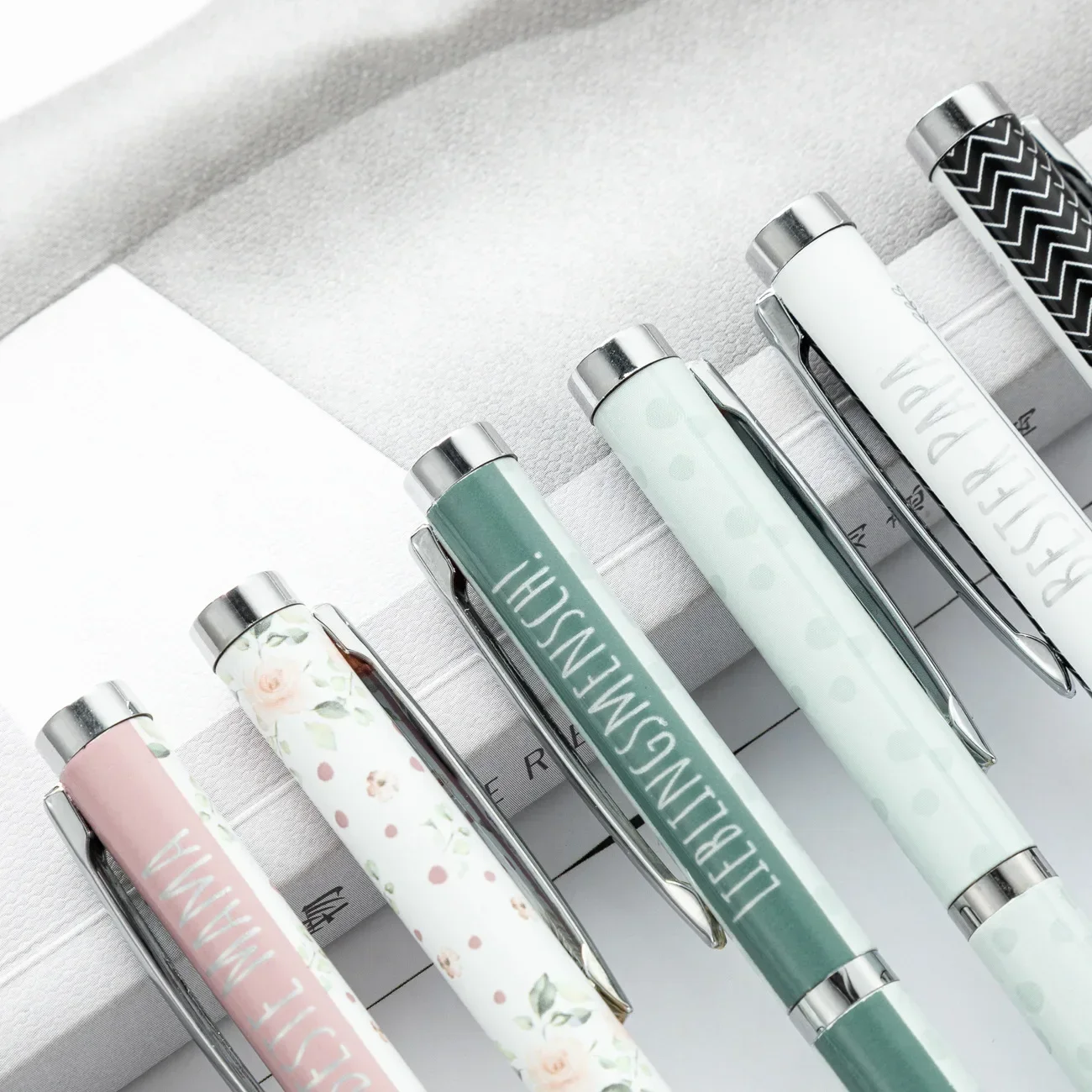 30PCS Metal Ballpoint Pen With Rotating Core, Hotel Conference Gift Pen, Business Multi-color Flower Film Ballpoint Pen