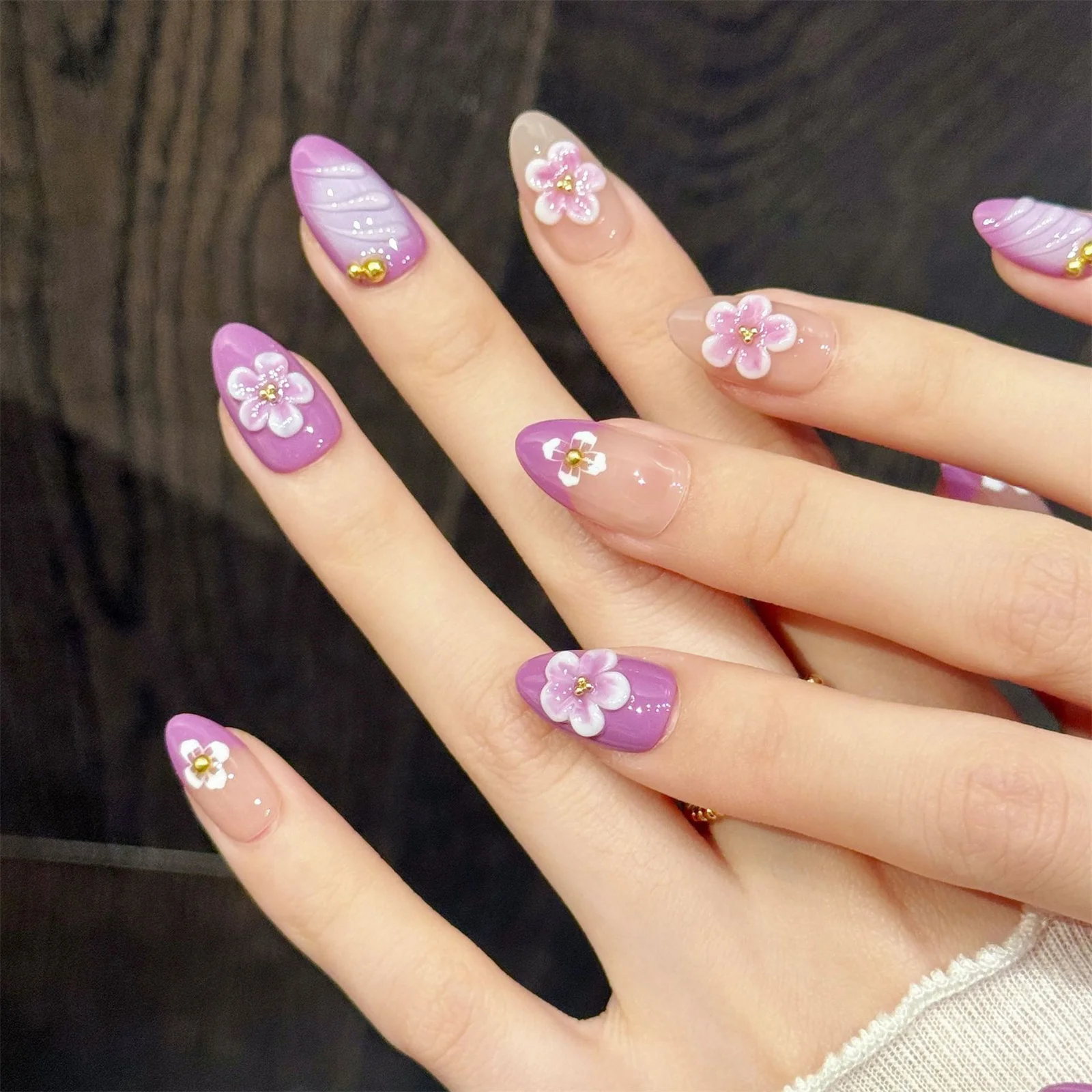 10 pezzi rosa viola Sakura unghie finte design floreale in rilievo 3D stampa fatta a mano sulle unghie per le donne punte per unghie finte di mandorla indossabili