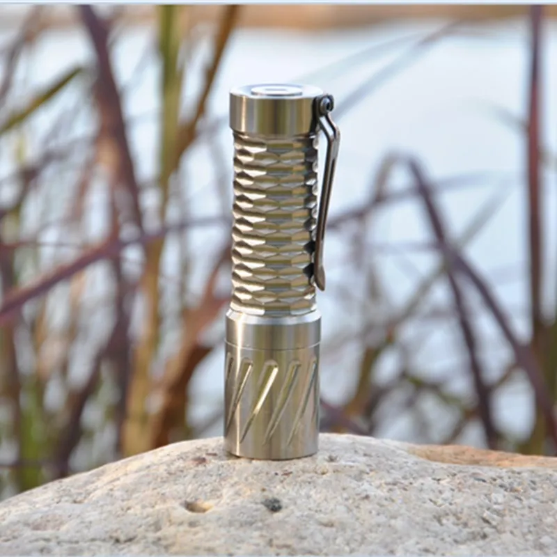 Maeerxu DF01 titanium 18650 battery High power led flashlight High lumen powerful lantern